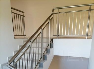 Тръбни парапети за стълби