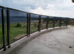 Комбинирани парапети
