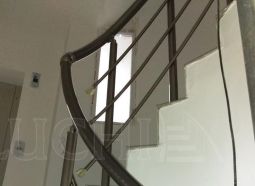 Тръбни парапети за стълби
