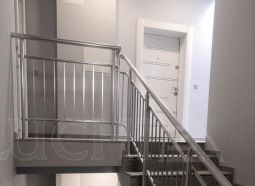 Тръбни парапети за стълби