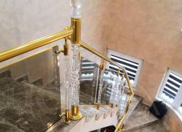 Комбинирани парапети за стълби