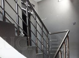Тръбни парапети за стълби