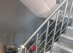 Тръбни парапети за стълби