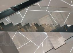 Стъклени парапети за стълби