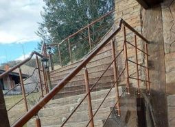 Тръбни парапети за стълби